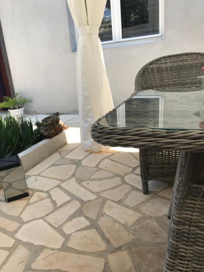 Apartmani Kate Stari Grad  Exterior photo