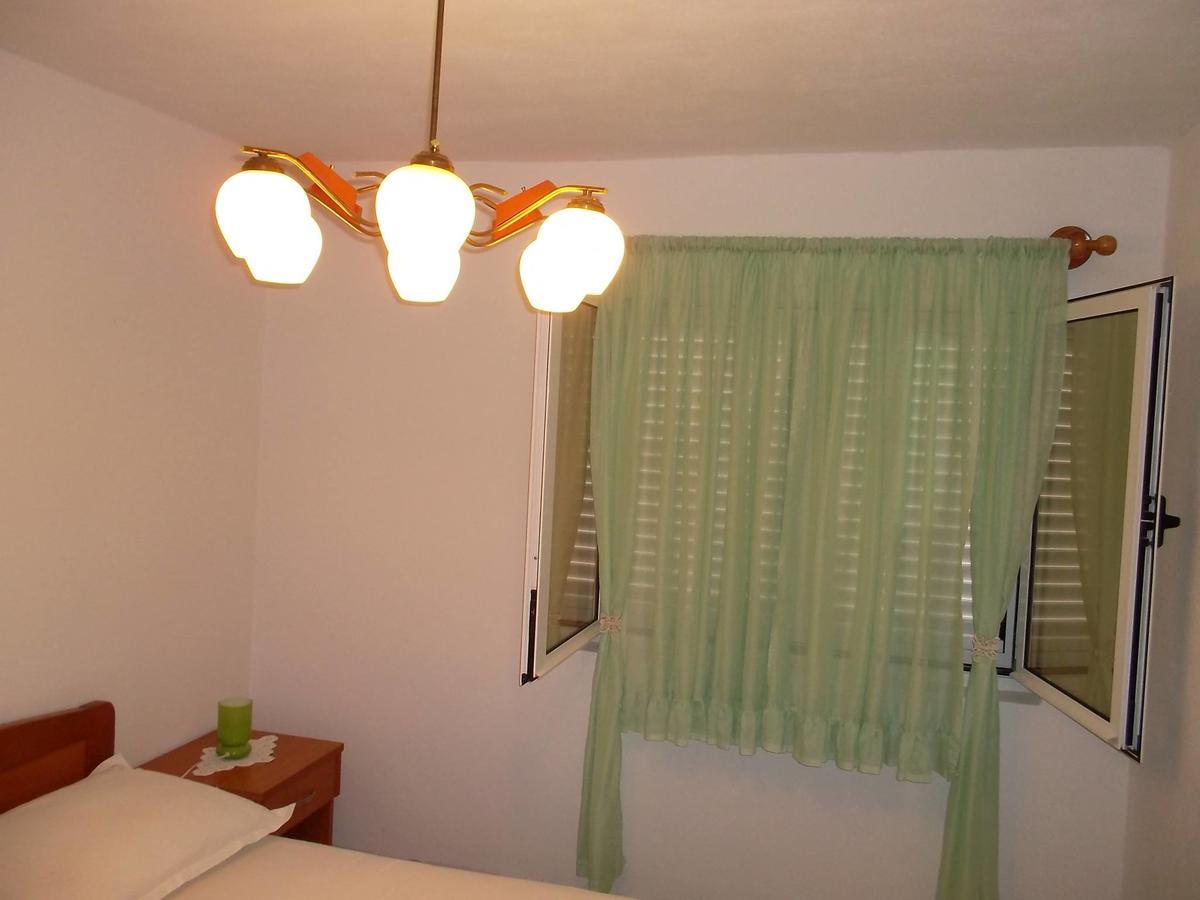 Apartmani Kate Stari Grad  Exterior photo